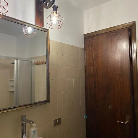 A 2,5 Km Da Apartment