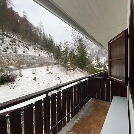 A 2,5 Km Da Alleghe