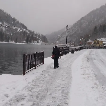 Apartamento A 2,5 Km Da *